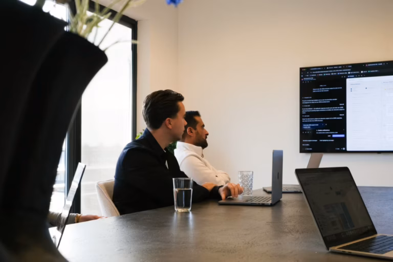 Hoe AI repetitief werk overneemt zonder je team te vervangen